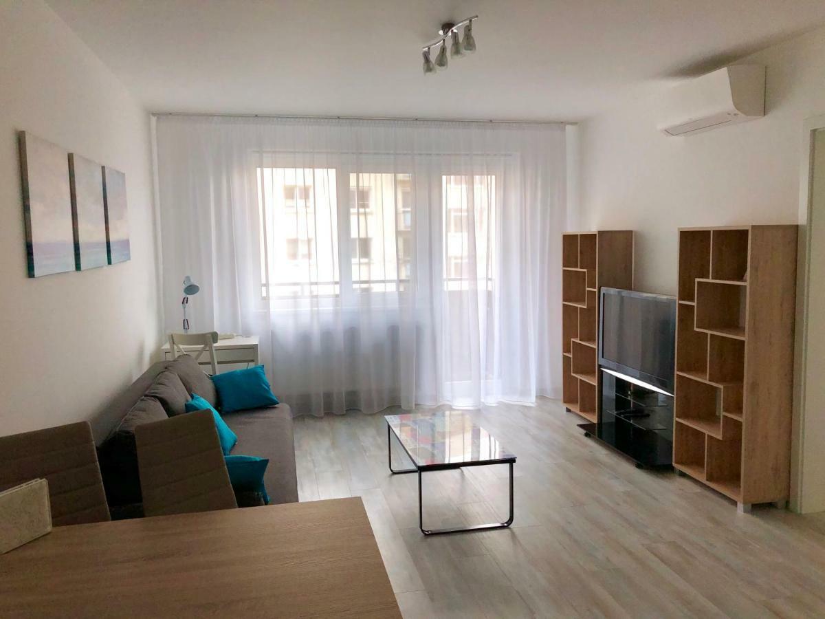 Beerhouse - Stein Apartment Братислава Екстериор снимка