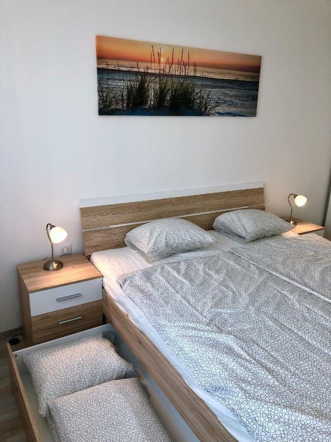 Beerhouse - Stein Apartment Братислава Екстериор снимка