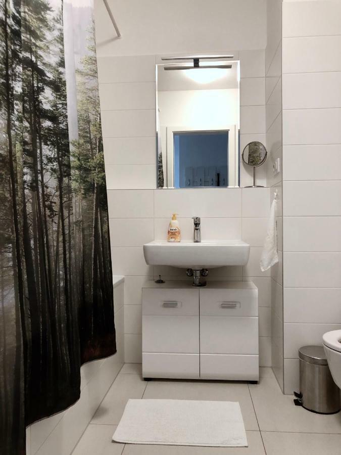 Beerhouse - Stein Apartment Братислава Екстериор снимка